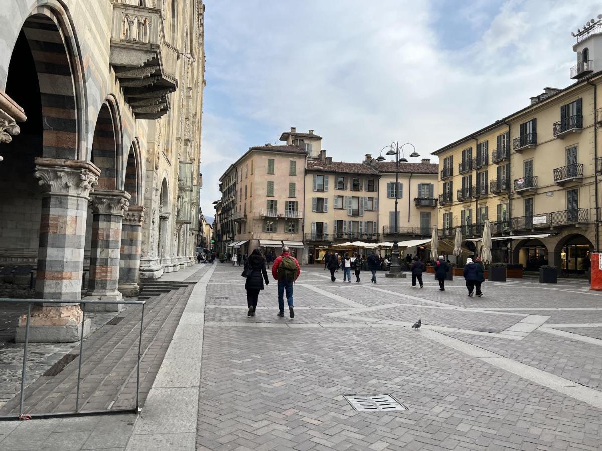 Appartamento Nel Centro Di Como Exteriör bild